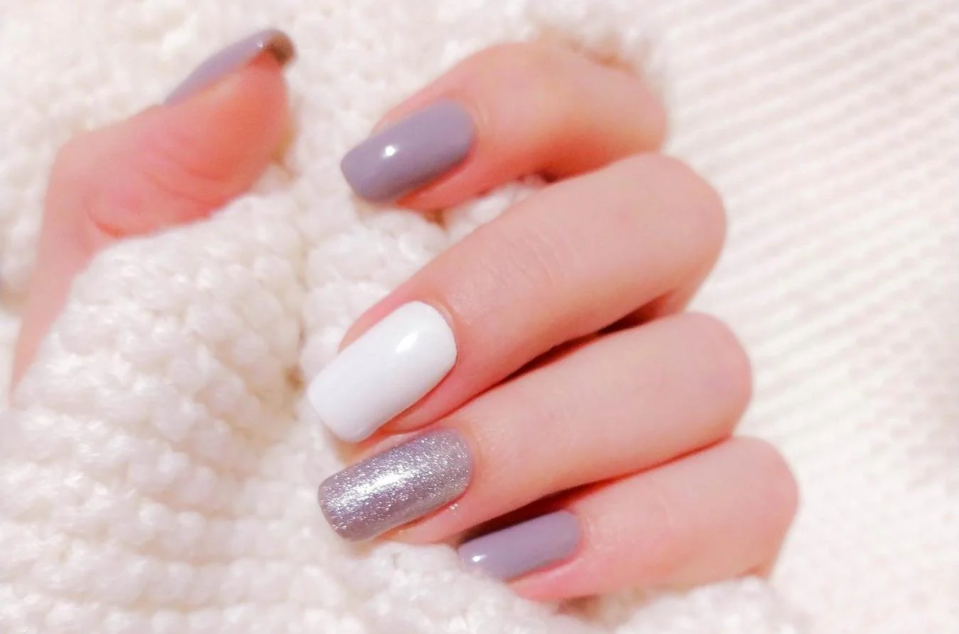 how-to-do-nail-art-with-dip-powder_1350x